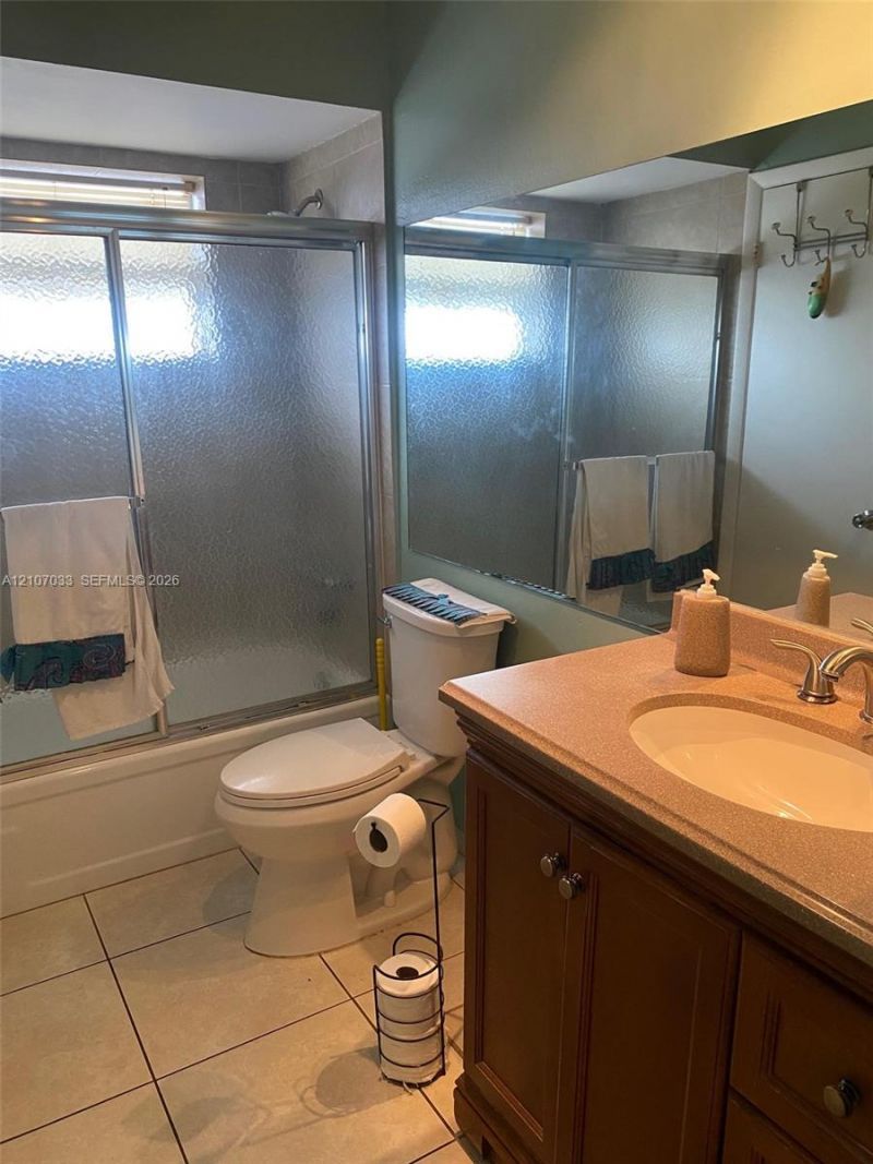 5021 W Oakland Park Blvd, Unit 313, Lauderdale Lakes, FL 33313 Photo
