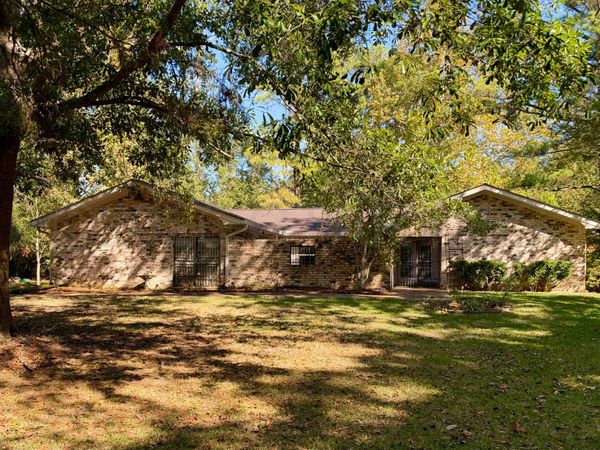 209 Woodlawn Road, Starkville, MS 39759