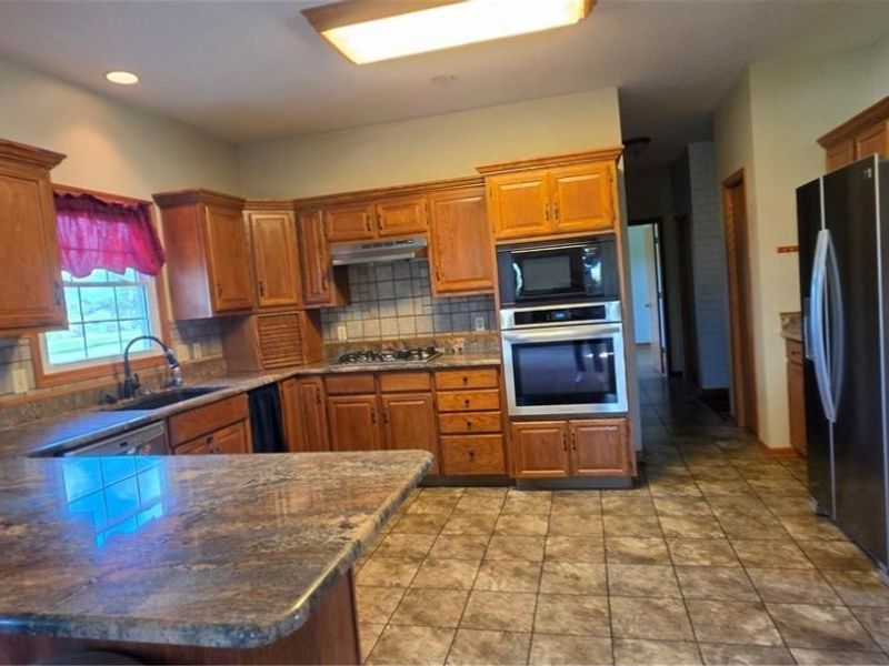 1965 Augusta Drive SE, Massillon, OH 44646 Photo 8