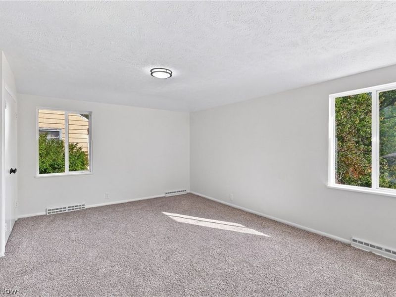 2131 Newbury Drive, Cleveland, OH 44112 Photo 30