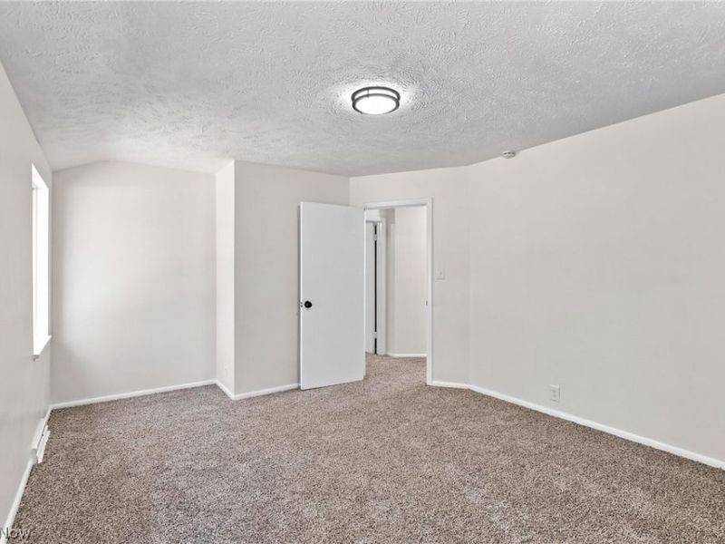 2131 Newbury Drive, Cleveland, OH 44112 Photo 36