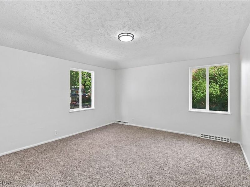 2131 Newbury Drive, Cleveland, OH 44112 Photo 37