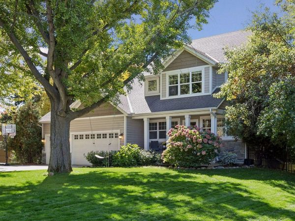 4716 Fairhills Road W, Minnetonka, MN 55345