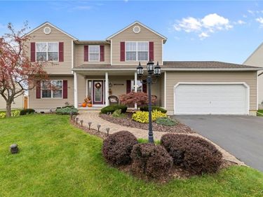 4045 Underbrush Trail, Liverpool, NY 13090
