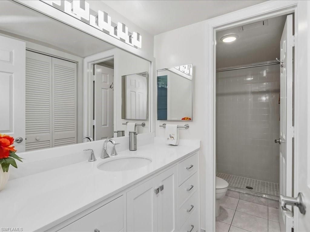 228 Fox Glen Dr, Unit 3205, Naples, FL 34104 Photo