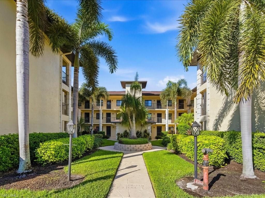 228 Fox Glen Dr, Unit 3205, Naples, FL 34104 Photo