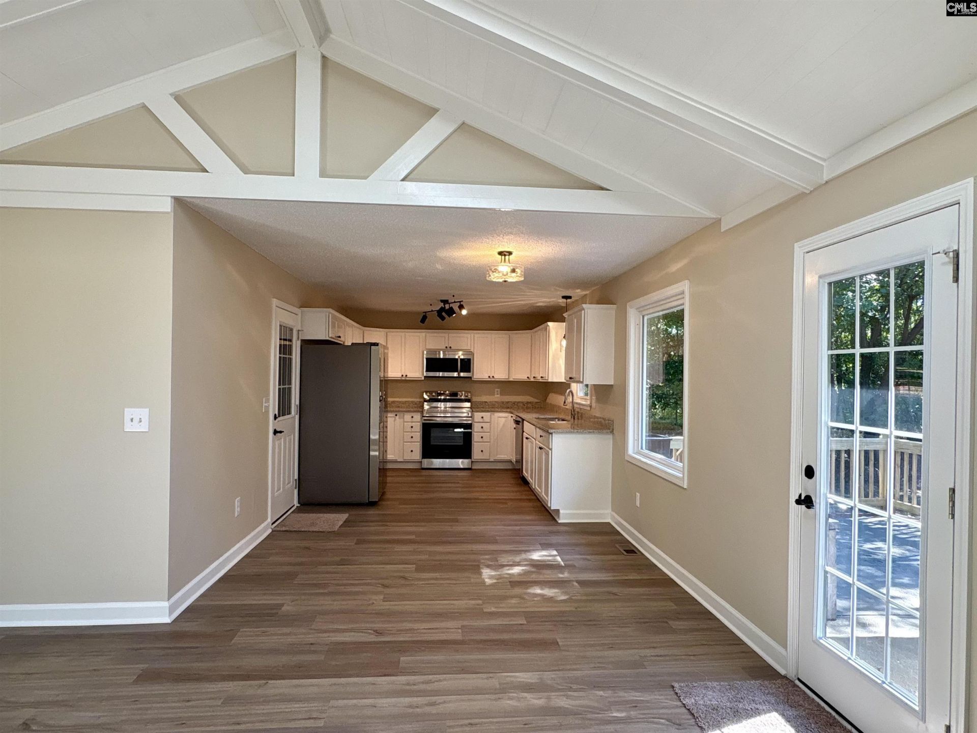 673 N Royal Tower Drive  Photo 16