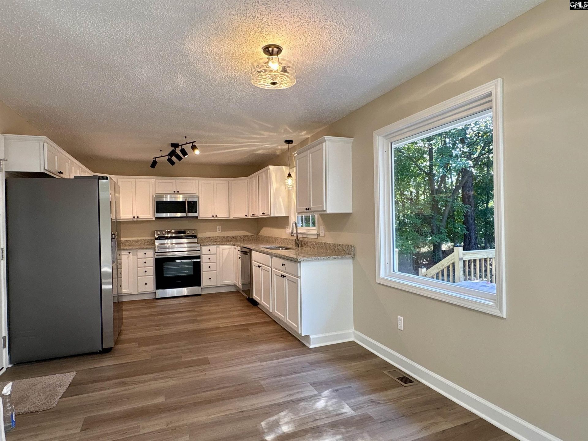 673 N Royal Tower Drive  Photo 18