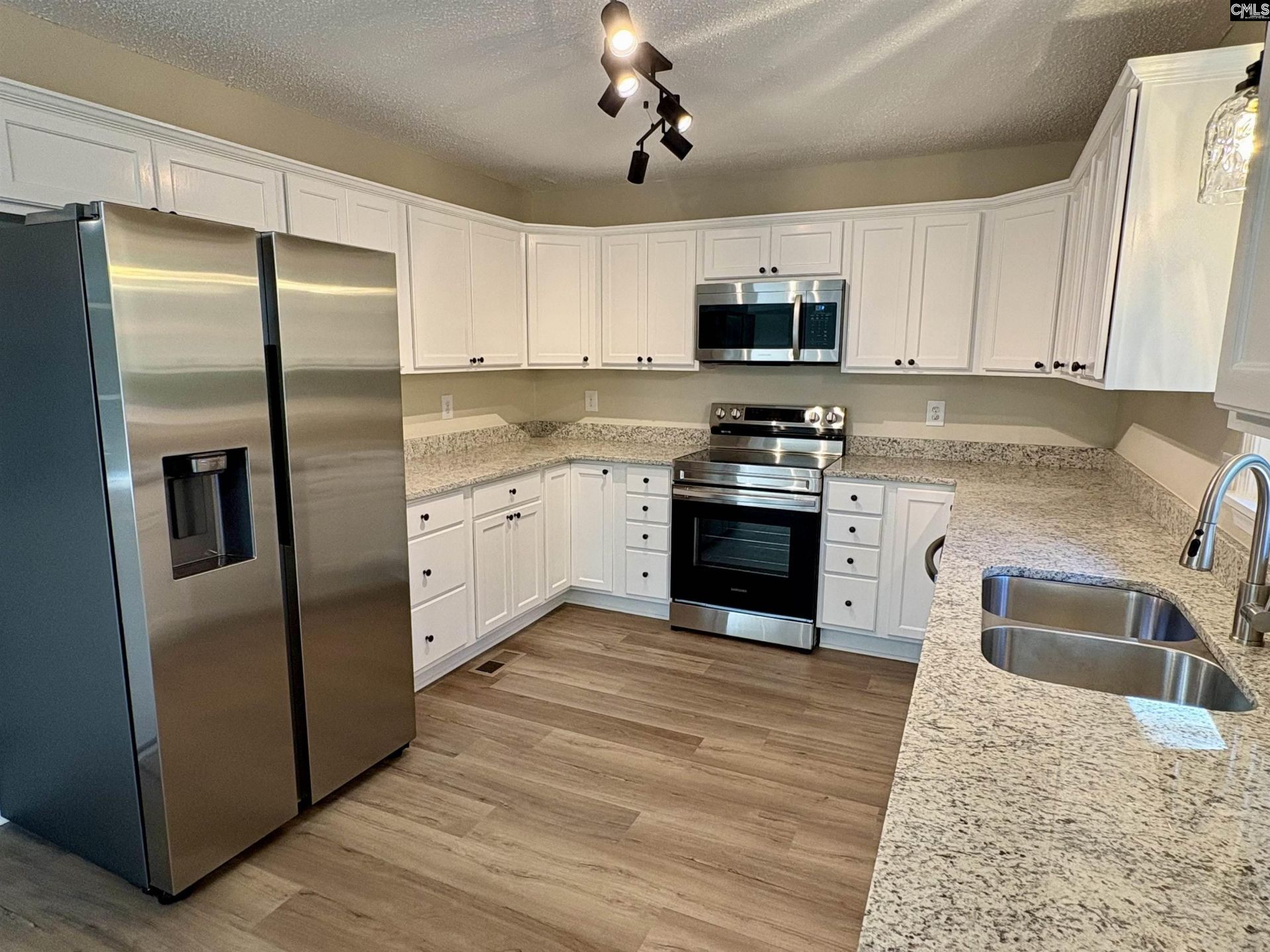 673 N Royal Tower Drive  Photo 21