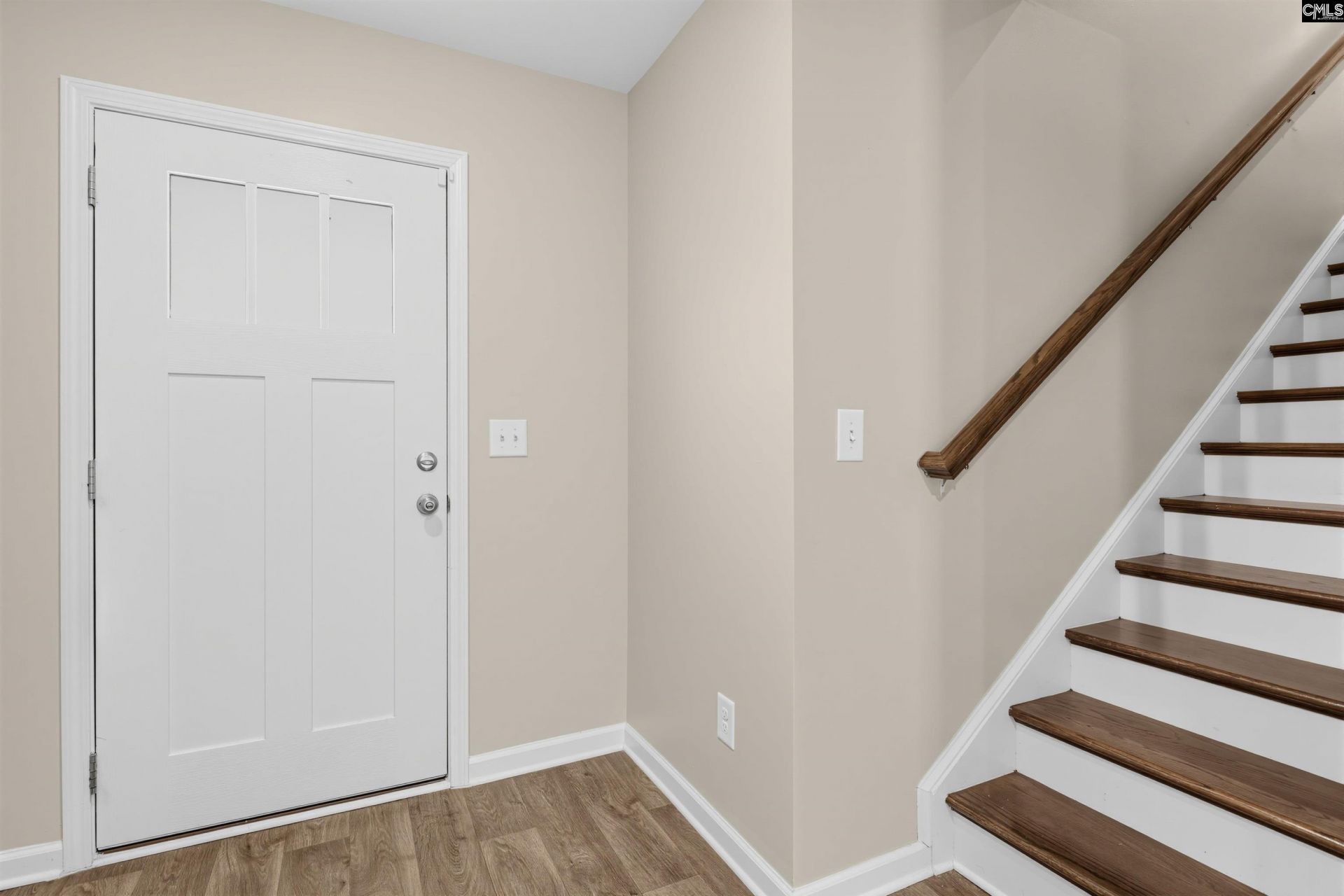 465 Blue Garden Way  Photo 5