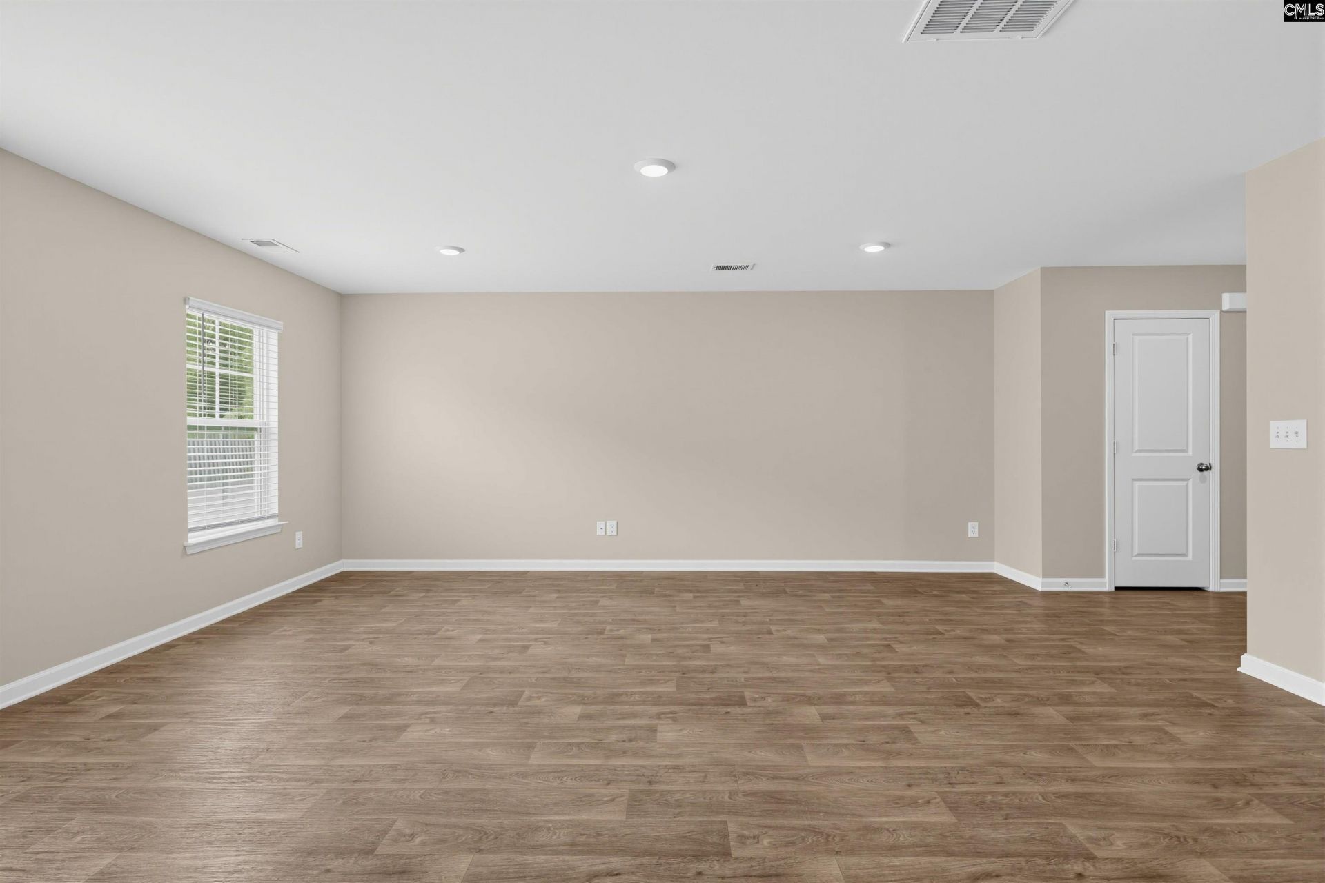 465 Blue Garden Way  Photo 7