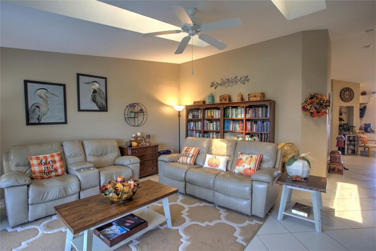 8101 Memory Lane , Unit 220, Rotonda West, FL 33947 Photo