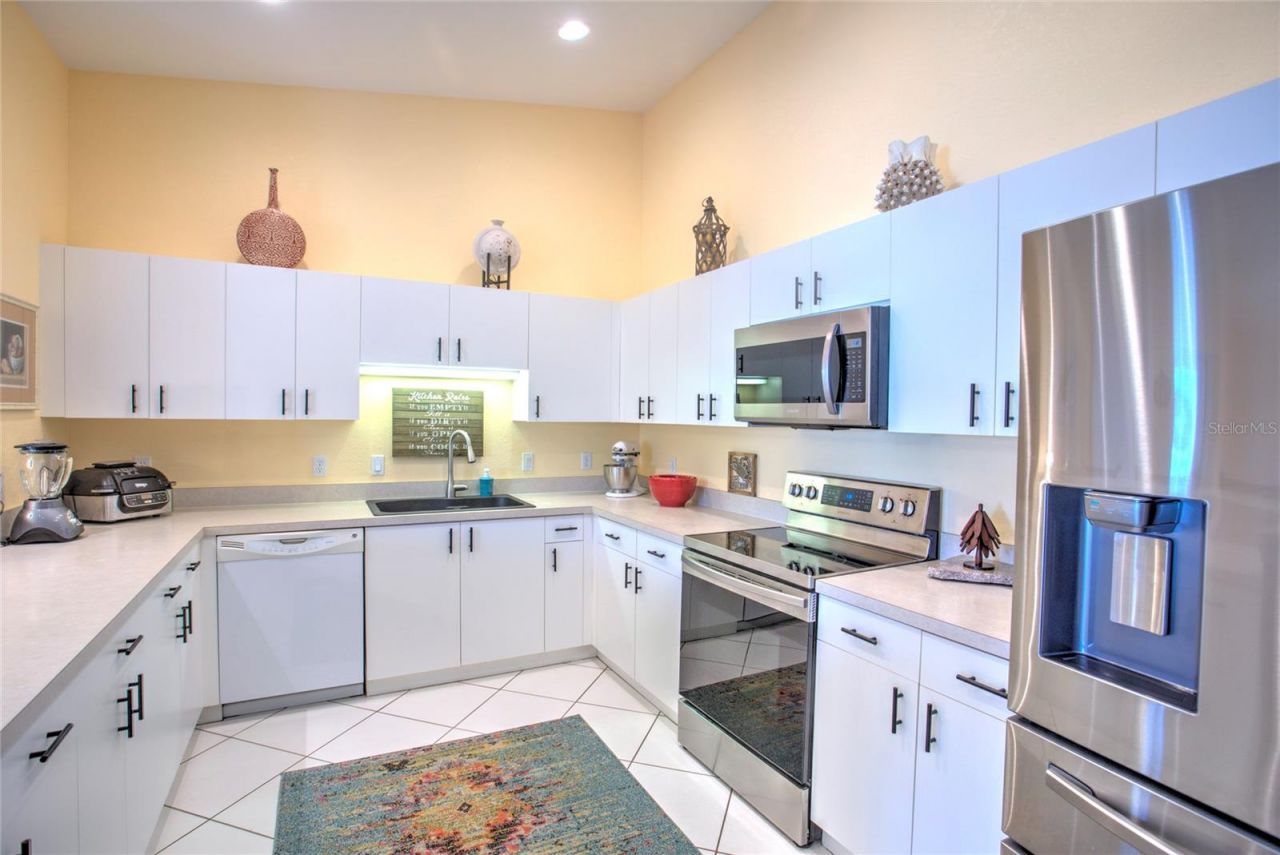 8101 Memory Lane , Unit 220, Rotonda West, FL 33947 Photo