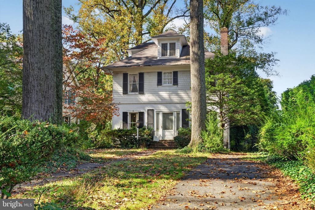 5908 CEDAR PARKWAY, CHEVY CHASE, MD 20815