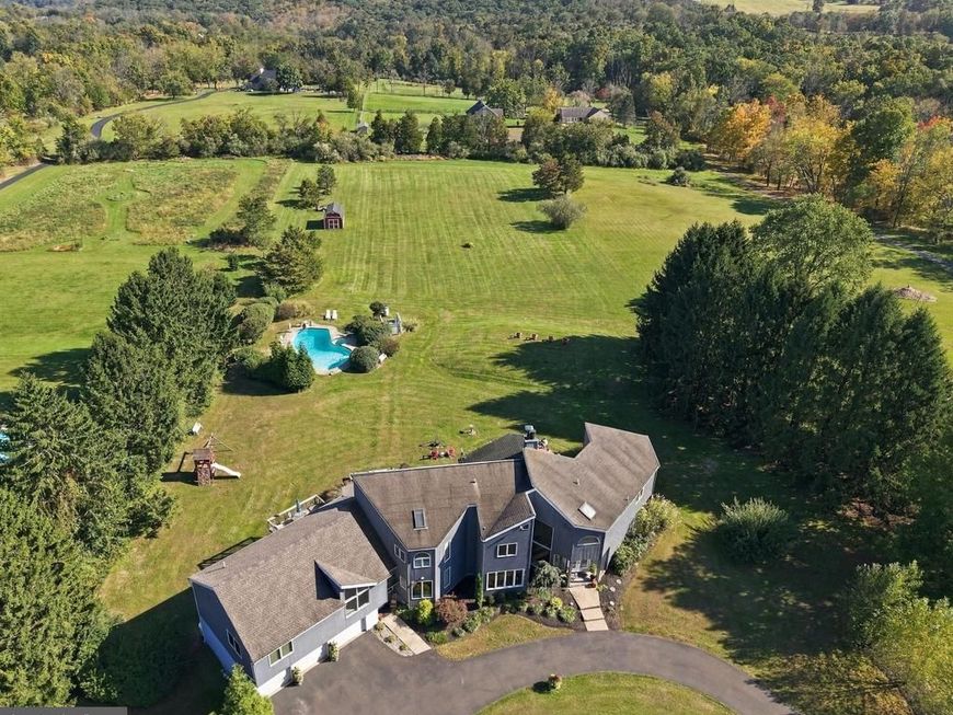 215 E Dark Hollow Road, Pipersville, PA 18947 Main Photo