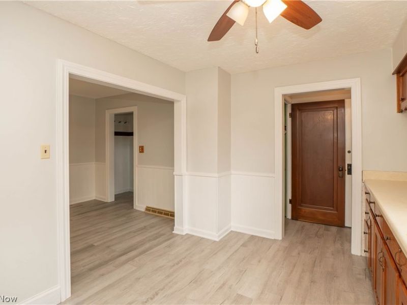 2491 Perry Drive SW, Canton, OH 44706 Photo 12