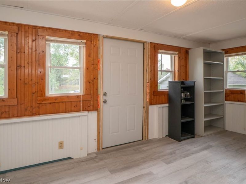 2491 Perry Drive SW, Canton, OH 44706 Photo 17