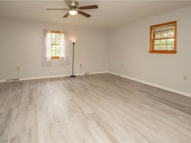 2491 Perry Drive SW, Canton, OH 44706 Photo 19