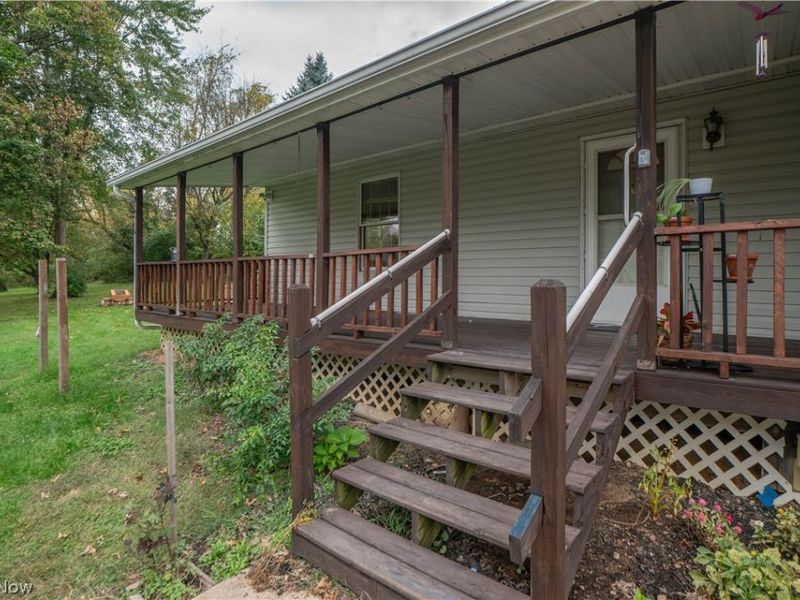2491 Perry Drive SW, Canton, OH 44706 Photo 3