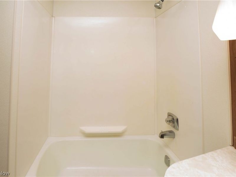 2491 Perry Drive SW, Canton, OH 44706 Photo 32