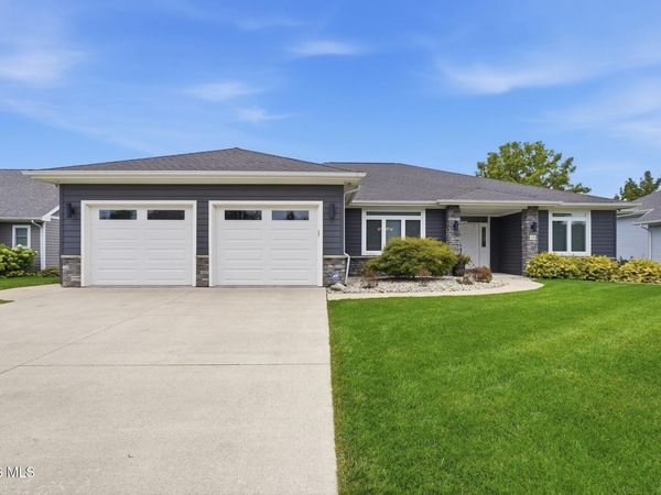 221 Princeton Avenue, Bowling Green, OH 43402
