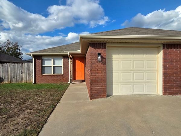 205 Marietta Court , Rogers, AR 72758