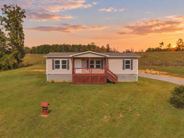 1763 Pendleton RD , Thaxton, VA 24174