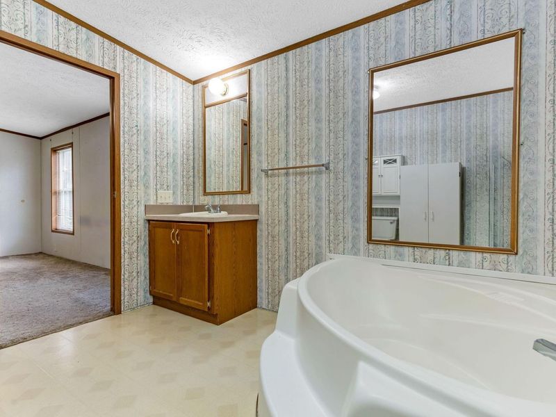 21638 Buena Vista Road , Rockbridge, OH 43149 Photo 38