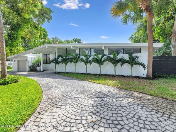 7512 W Lake Drive, West Palm Beach, FL 33406