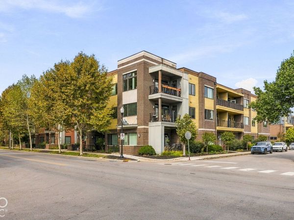 622 E 10th Street, Unit 206, Indianapolis, IN 46202