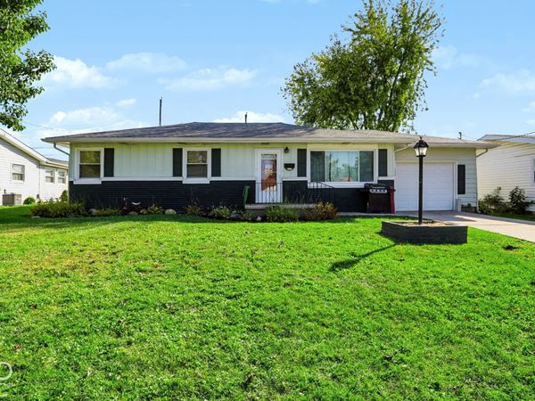 1459 E Walnut Street, Frankfort, IN 46041