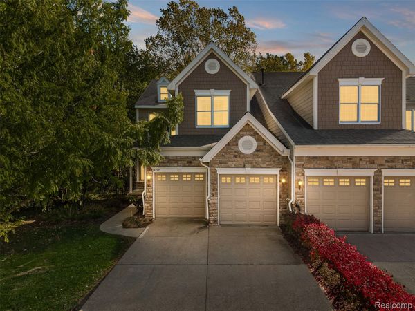 26252 Fieldstone Drive, Novi, Mi 48374