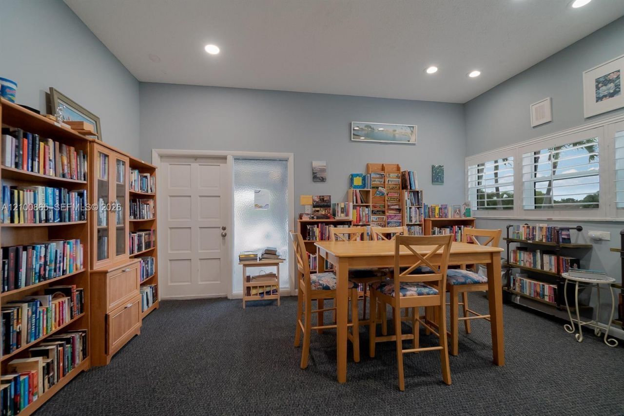 6531 SE Se Federal Hwy , Unit J112, Stuart, FL 34997 Photo