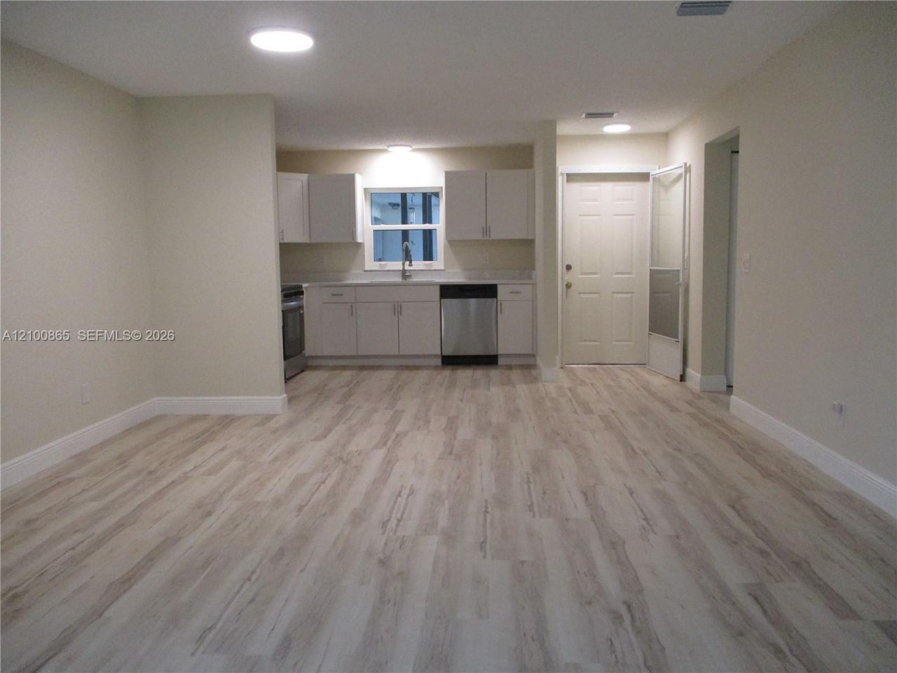 6531 SE Se Federal Hwy , Unit J112, Stuart, FL 34997 Photo
