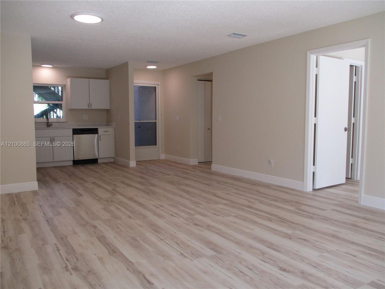 6531 SE Se Federal Hwy , Unit J112, Stuart, FL 34997 Photo