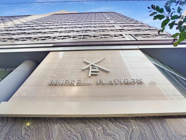 1000 Brickell Plz , Unit 1906, Miami, FL 33131