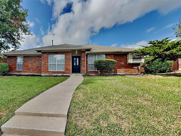 2250 Arbor Creek Drive, Carrollton, TX 75010