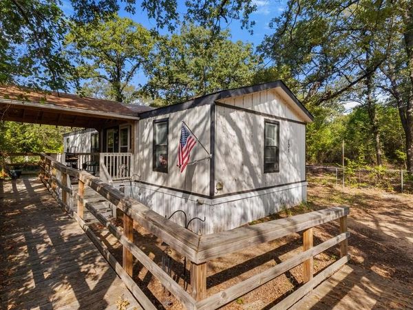 131 Sunray Street , Mabank, TX 75156