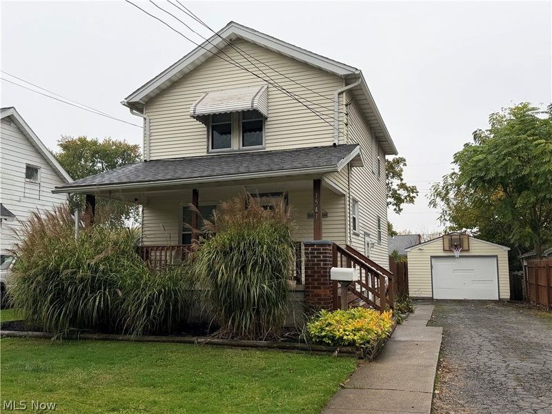 1541 Bonnie Brae Avenue NE, Warren, OH 44483 Photo 1