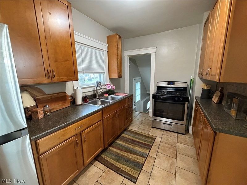 1541 Bonnie Brae Avenue NE, Warren, OH 44483 Photo 12