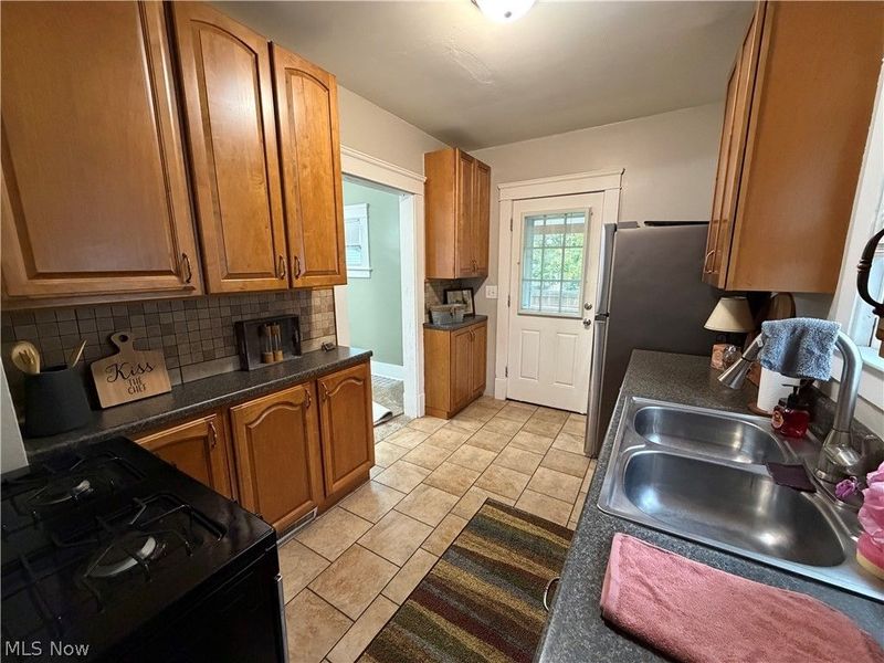 1541 Bonnie Brae Avenue NE, Warren, OH 44483 Photo 13