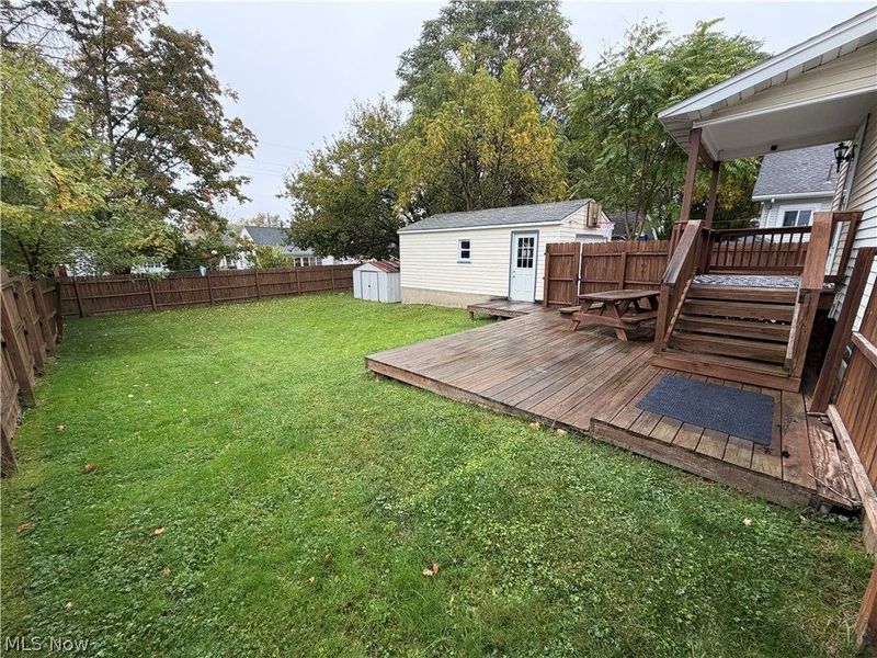 1541 Bonnie Brae Avenue NE, Warren, OH 44483 Photo 5