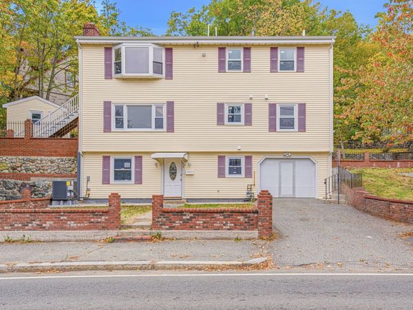 116 Washington St, Unit 116, Melrose, MA 02176