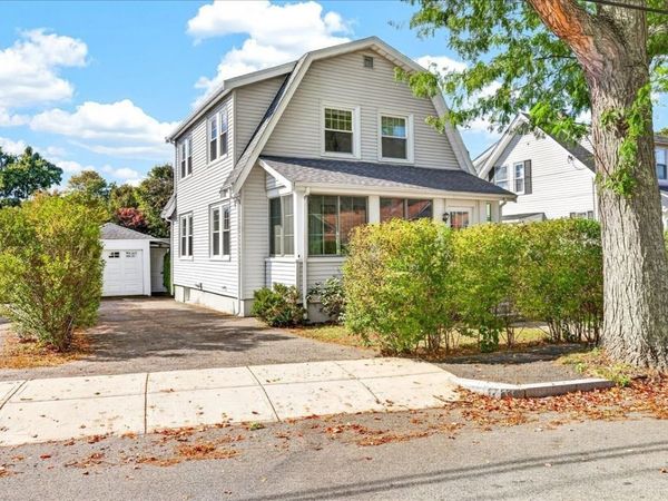 8 Sunnyside Rd, Quincy, MA 02169