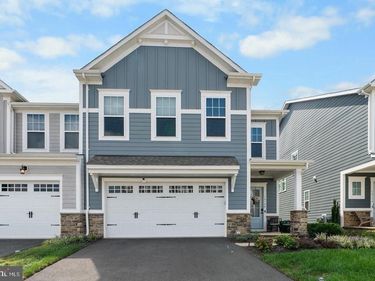 18140 MOSS GARDEN ROAD, DUMFRIES, VA 22026