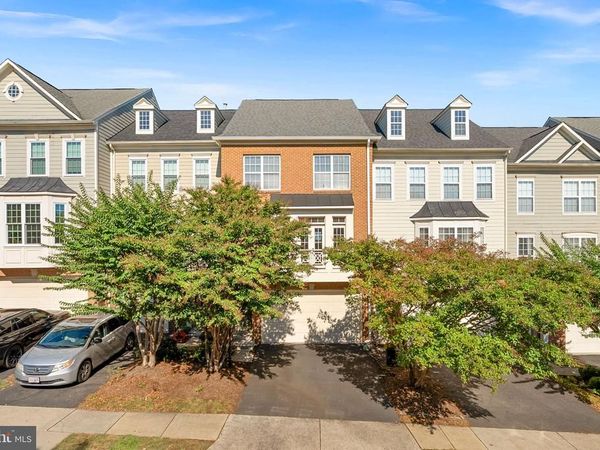 43756 LEES MILL SQUARE, LEESBURG, VA 20176