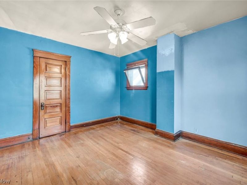 3900 E 42nd Street, Newburgh Heights, OH 44105 Photo 25