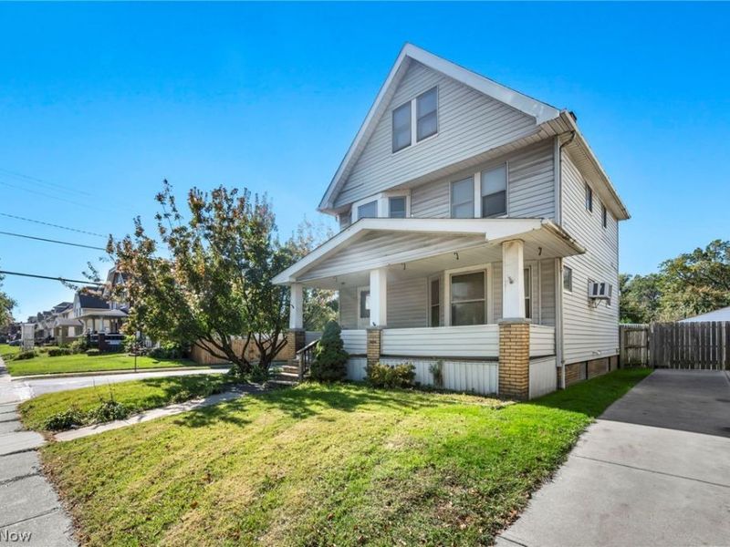 3900 E 42nd Street, Newburgh Heights, OH 44105 Photo 3