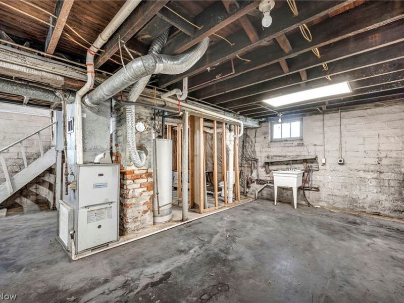 3900 E 42nd Street, Newburgh Heights, OH 44105 Photo 35