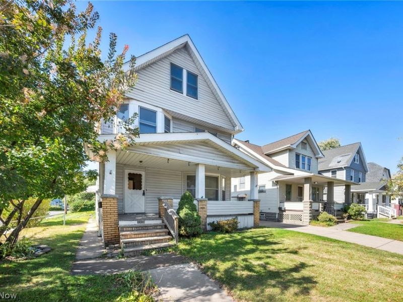 3900 E 42nd Street, Newburgh Heights, OH 44105 Photo 4